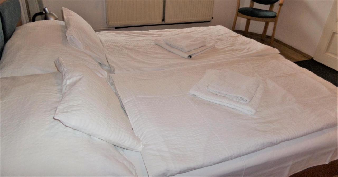 Silent Apartmanhaz Harkány Extérieur photo