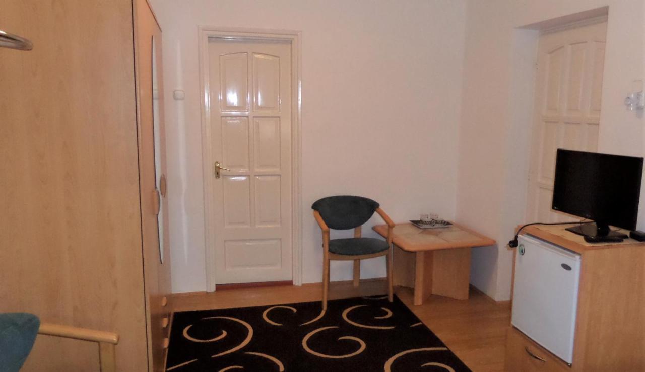 Silent Apartmanhaz Harkány Extérieur photo
